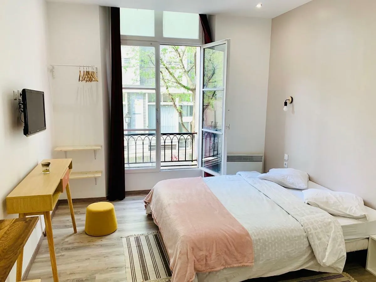 Sweet Apartmanhotel 2*